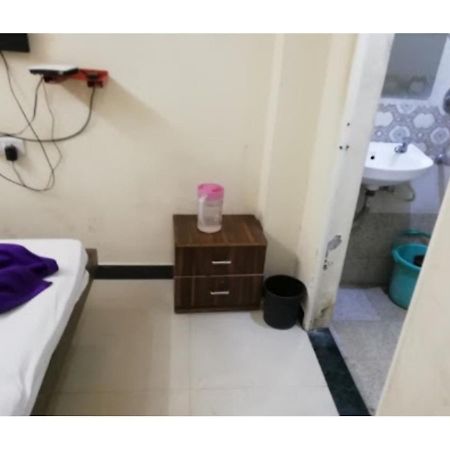 Hotel Adarsh, Ujjain Esterno foto