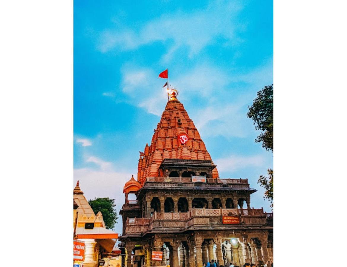 Hotel Adarsh, Ujjain Esterno foto