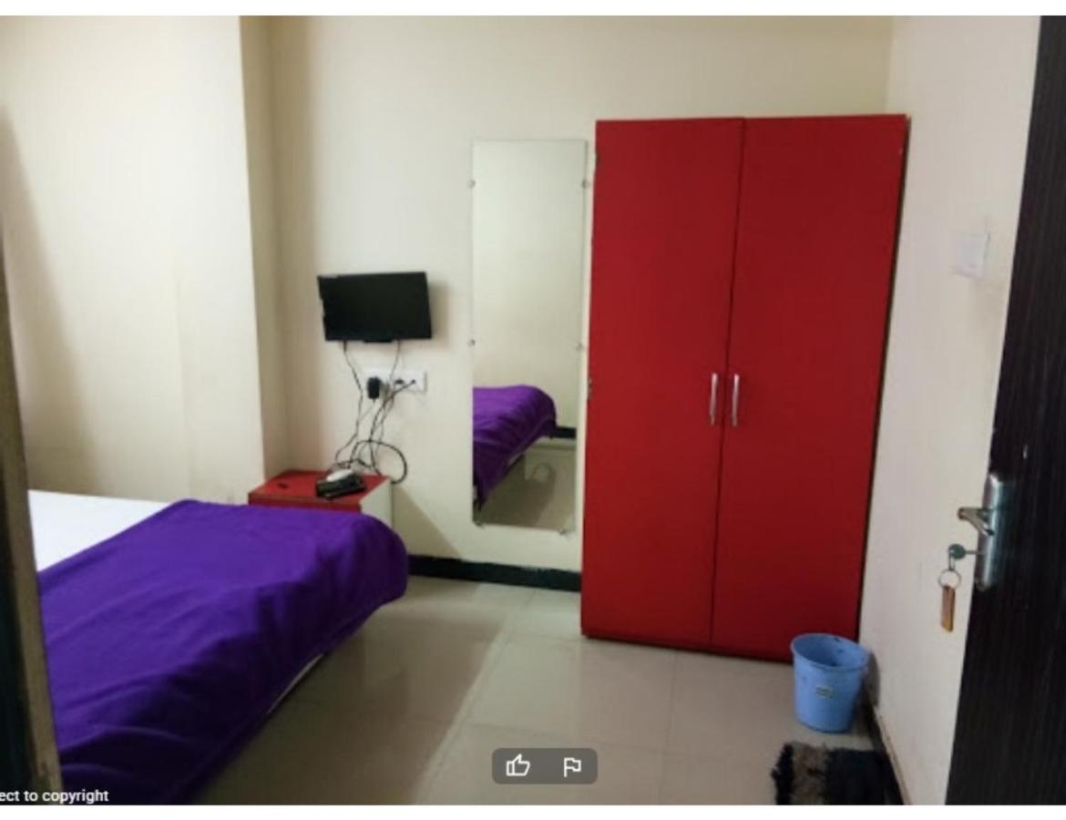 Hotel Adarsh, Ujjain Esterno foto
